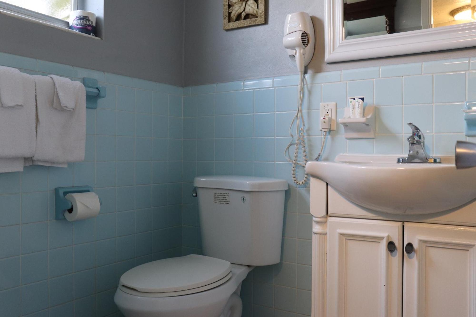 One-Bedroom Apartment,1216941424:JPEG