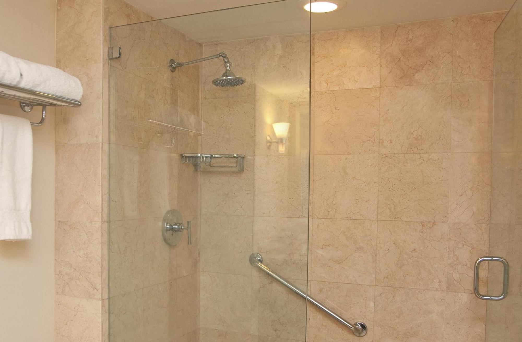King Suite with Balcony and Waterway View,1730018443:JPEG