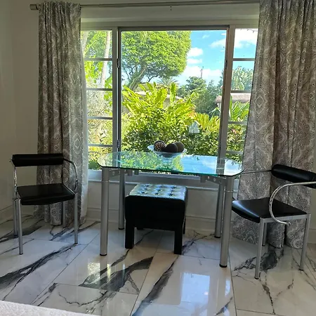 Paradise Gardens-Wilton Manors- Male Only-2